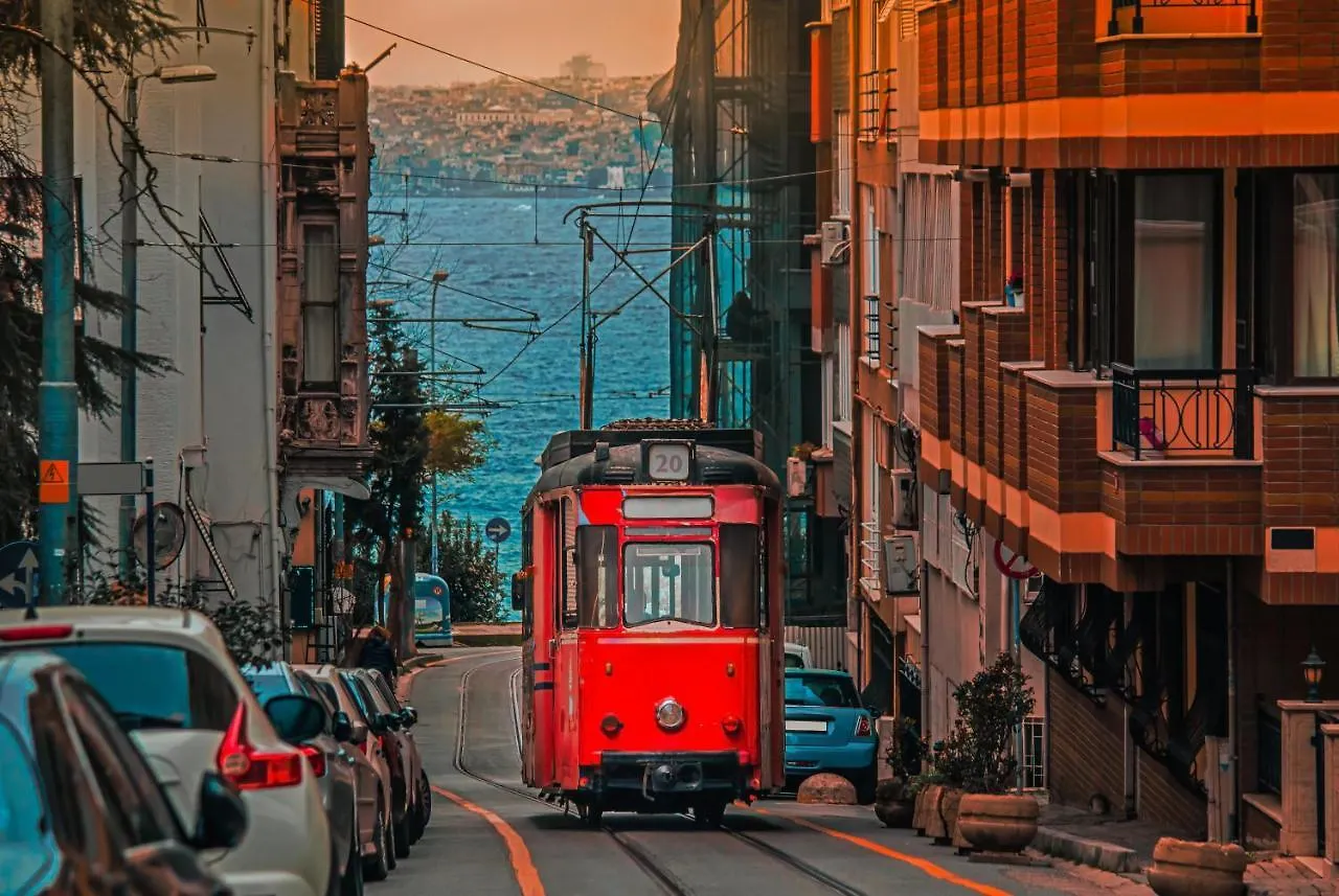 3+1 New Kadikoy Istanbul Entire Flat Furnished Apartment For Rent In The Heart Of Kadikoy!